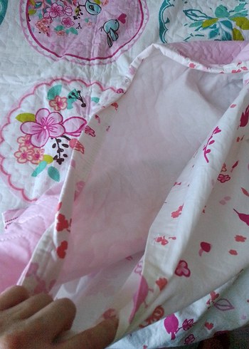 Pembe Pastel Desenli Yatak Örtüsü - Görsel 4