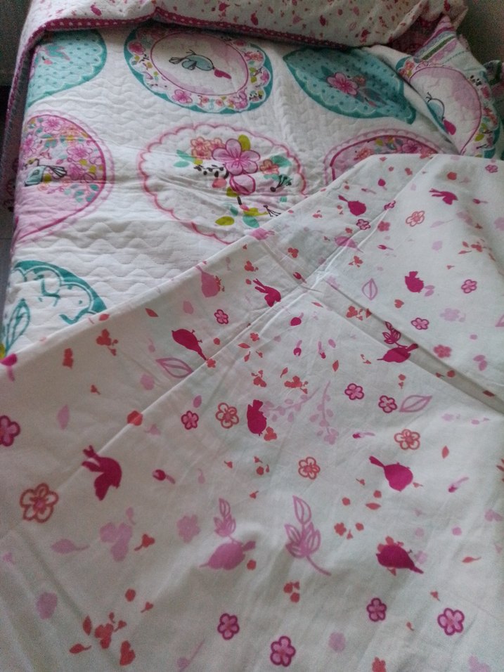 Pembe Pastel Renkli Baskılı Yatak Örtüsü - Görsel 4