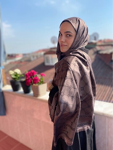 Aker şal