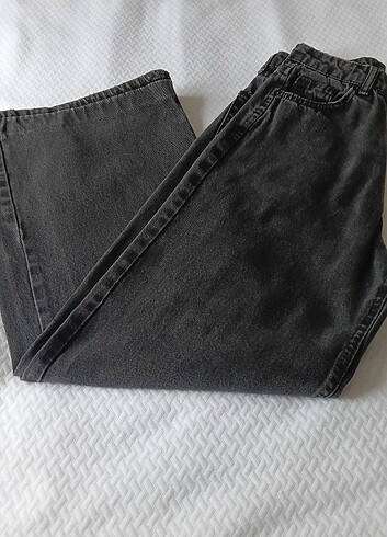 27 Beden siyah Renk Jean Pantolon