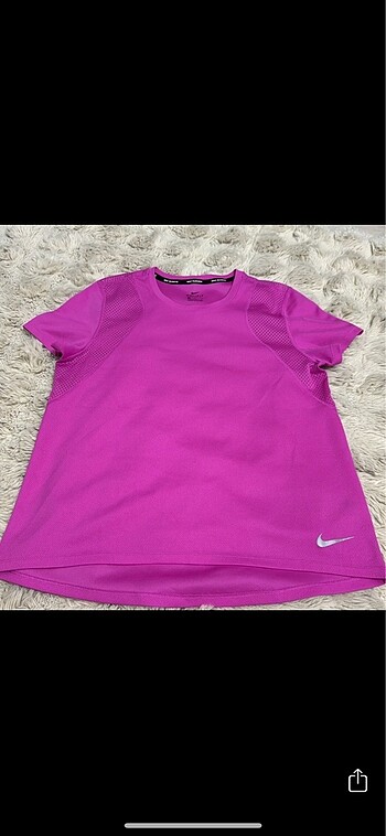 Orjinal Nike tişört sporcu