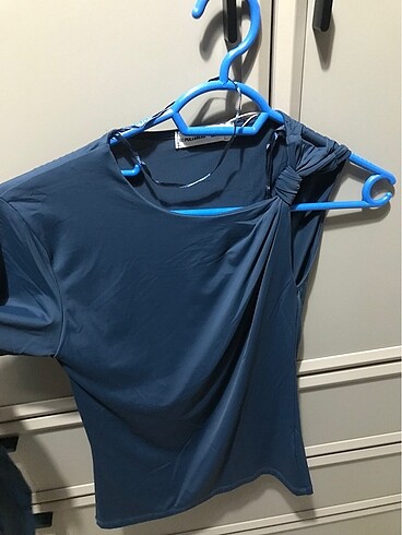 Pull and Bear Pull& Bear tek omuz bluz