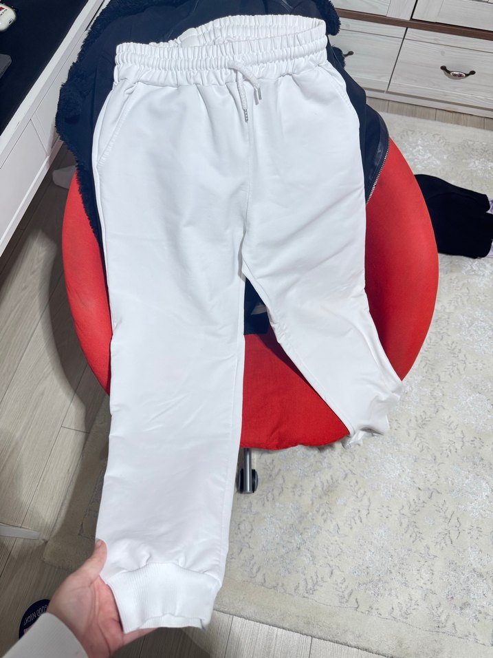 Kadın Beyaz Pamuklu Rahat Kesim Eşofman - Görsel 2