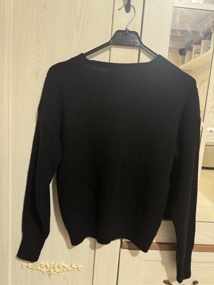 Düğmeli Siyah Triko Kadın Hırka - Görsel 3