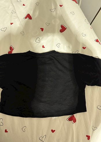 Siyah Kalp Baskılı Tişört - Görsel 4