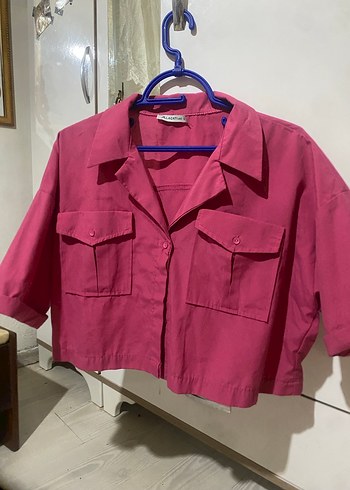 Pembe Düğmeli Kısa Kollu Kadın Gömlek