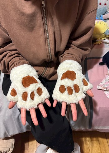 Beyaz Kürklü Kadın Eldivenleri - Görsel 4