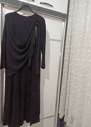 Siyah Uzun Kollu Dökümlü abiye - Görsel 3