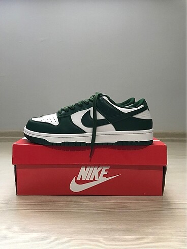 Nike dunk low green
