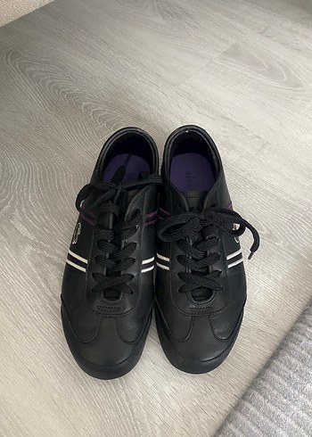 Lacoste spor ayakkabı