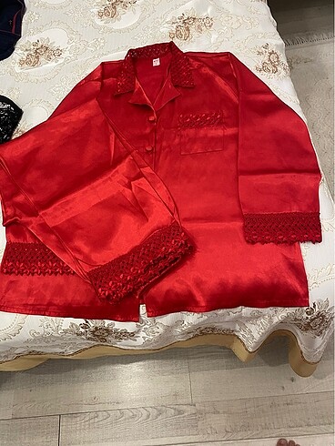 Diğer Saten pijama takımı