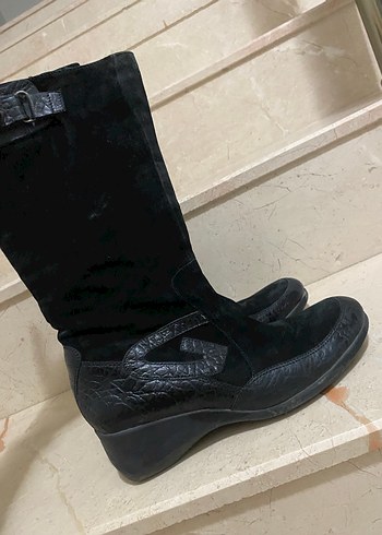 Siyah Süet Yılan Desenli Dolgu Topuklu Dizüstü Bot - Görsel 4