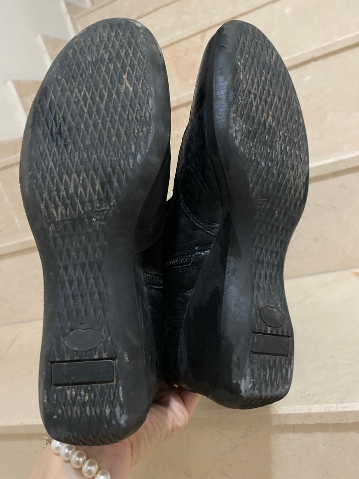 Siyah Süet Yılan Desenli Dolgu Topuklu Dizüstü Bot - Görsel 5