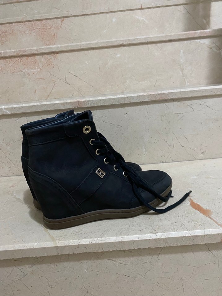 Siyah Süet Kadın Dolgu Topuklu ayakkabı - Görsel 4