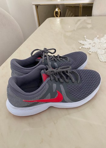 Orjinal marka Gri Nike Spor Kadın Sneaker - Görsel 2