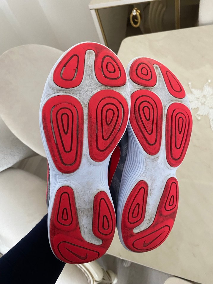 Orjinal marka Gri Nike Spor Kadın Sneaker - Görsel 5