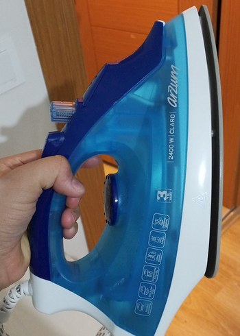 Mavi parlak buharlı ütü - Görsel 3