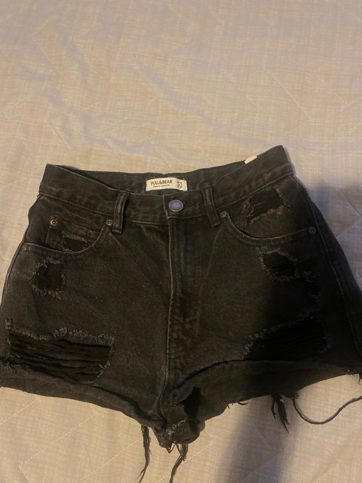 Siyah Yırtık Kot Mini Şort - Görsel 3