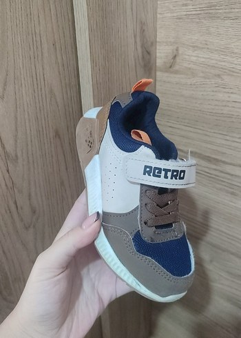 Erkek Çocuk Retro Desenli Spor Ayakkabı - Görsel 3