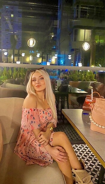 Trendyol & Milla Pembe gipeli elbise