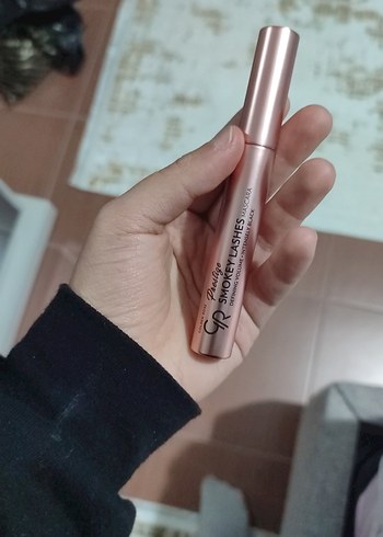 Golden bej parlak Smokey Lashes maskara - Görsel 3