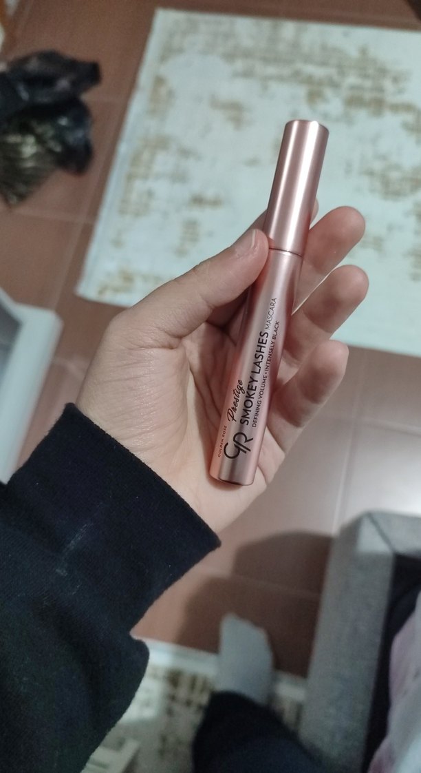 Golden bej parlak Smokey Lashes maskara - Görsel 3