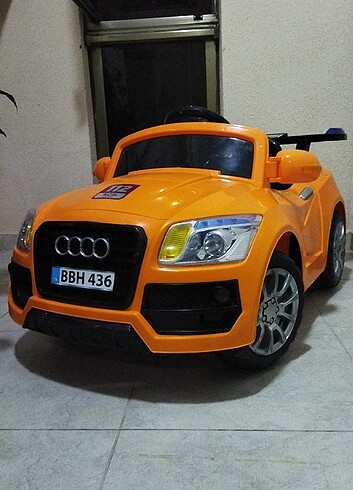 12 V akülü araba 