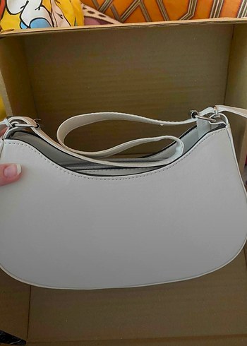 Beden Kadın Astarlı Krem Oval Baget Çanta
