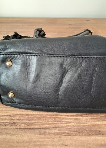 Siyah Deri Püsküllü Kadın Çanta - Görsel 3