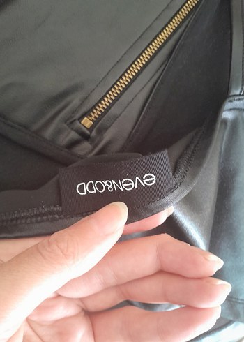 Siyah Deri Strappy V Yaka Mini Bustiyer - Görsel 4