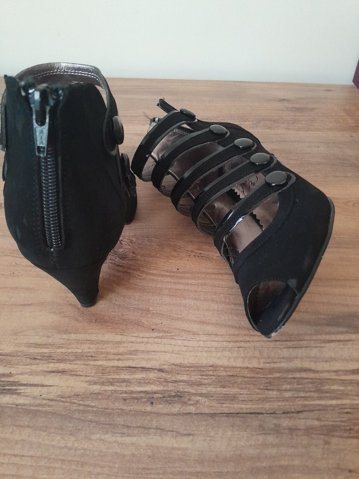 Siyah Bağcıklı Kadın Dolgu Topuk Ayakkabı - Görsel 4