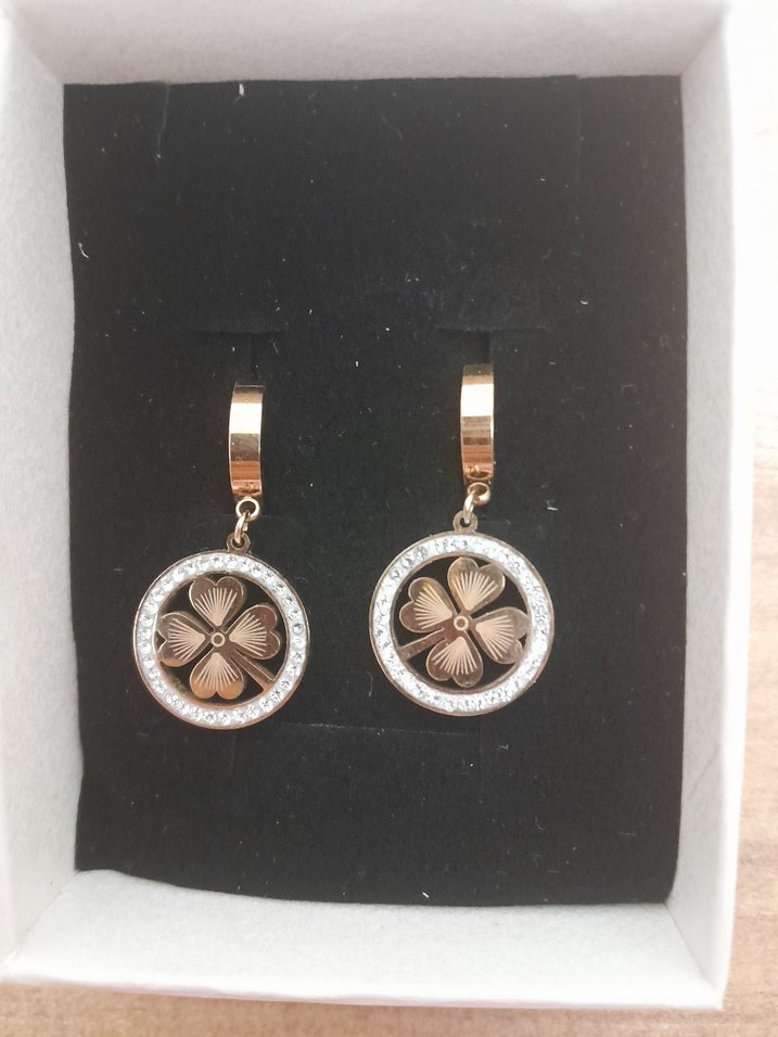 Kahverengi Boncuklu Mini Çiçek Küpeler - Görsel 2