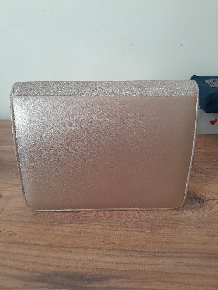 Bej Süet Tokalı Kadın Portföy Çanta - Görsel 4