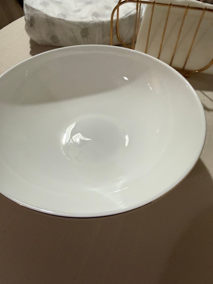 Parlak Beyaz Yuvarlak Servis Kabı - Görsel 4