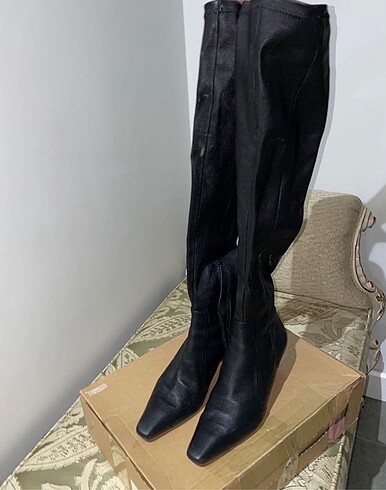 36 Beden siyah Renk Zara çizme