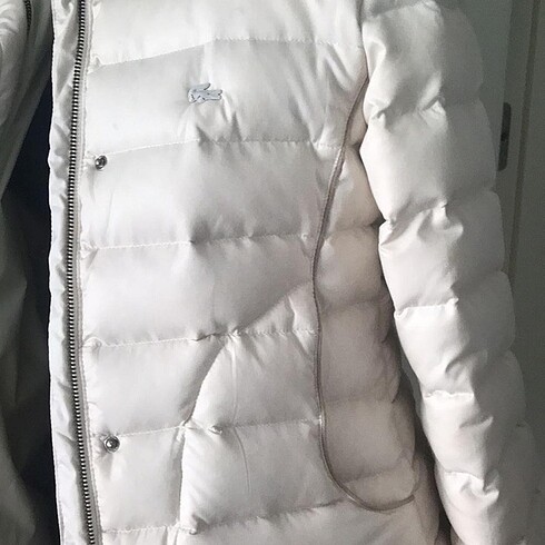 38 Beden beyaz Renk Lacoste Kaz Tüyü Mont