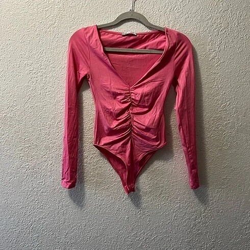 l Beden pembe Renk Zara Bodysuit V Yaka