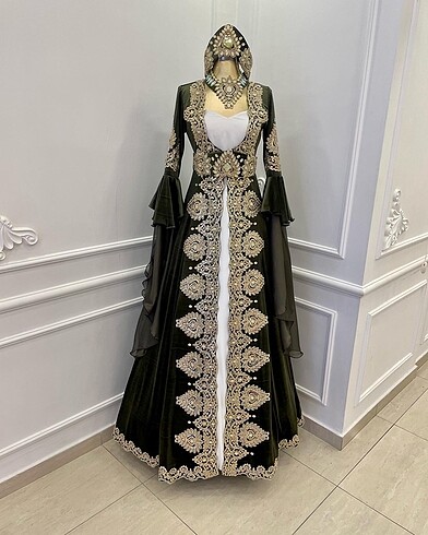 Kına yeşili kadife kaftan bindallı