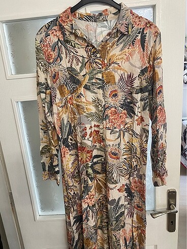 LC Waikiki Tropikal elbise