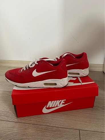 Nike spor ayakkabı