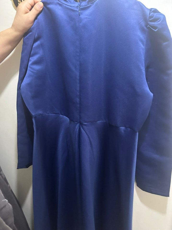 Uzun Kol Drapeli Mavi İşlemeli Abiye Elbise - Görsel 2