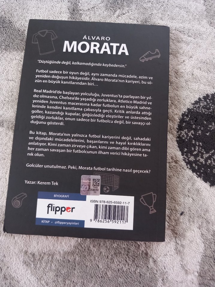 Álvaro Morata Ahşap Kapaklı Spor Kitabı - Görsel 3