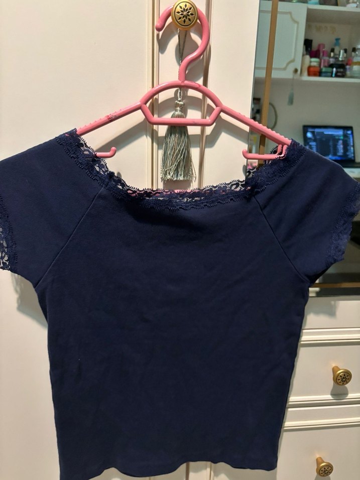 Dantelli Koyu Mavi Tişört - Görsel 2