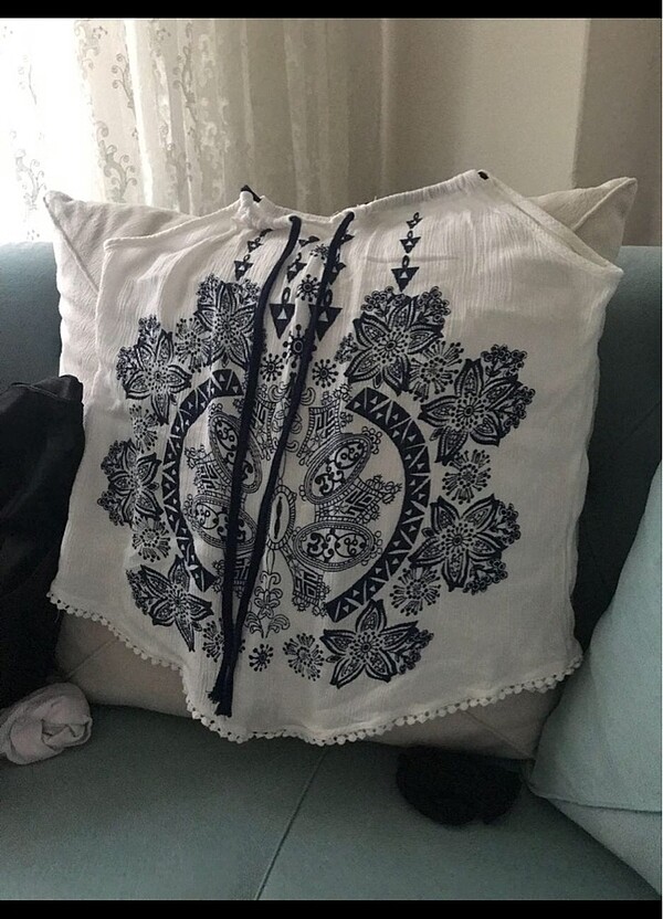 Etnik desenli tşört - Görsel 4