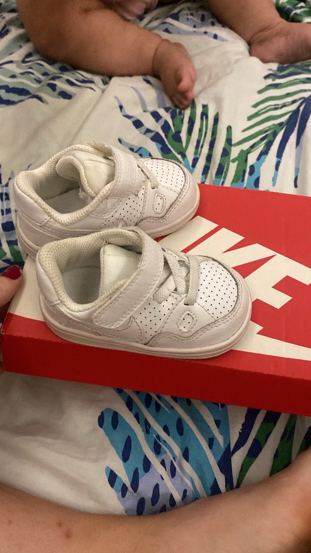 Beyaz Erkek Çocuk Spor Ayakkabı Velcro 18.5 numara - Görsel 2