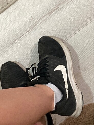 36,5 Beden Nike spor ayakkabı