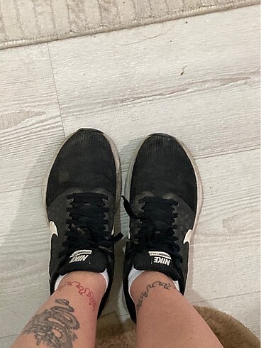 36,5 Beden siyah Renk Nike spor ayakkabı