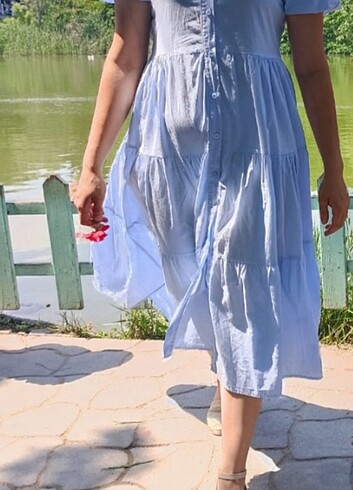 Mavi diz altı elbise