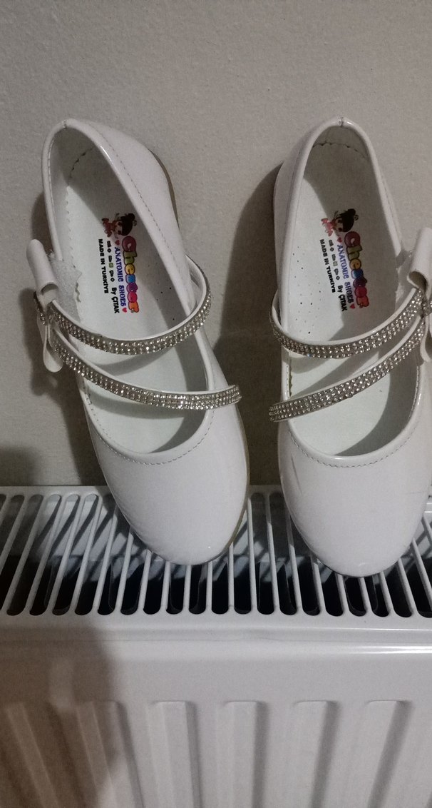 Kız Çocuk Beyaz Tokalı Babet - Görsel 2