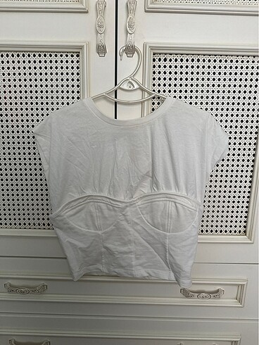 bershka tshirt